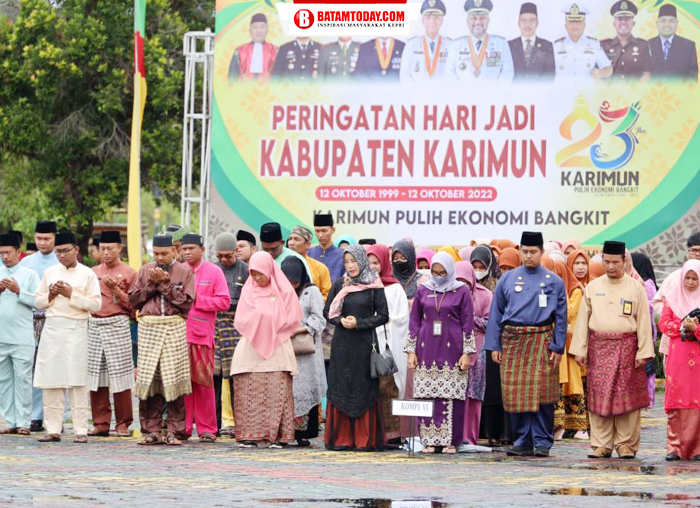 Para peserta upacara HUT Kabupaten Karimun ke-23 tahun 2022